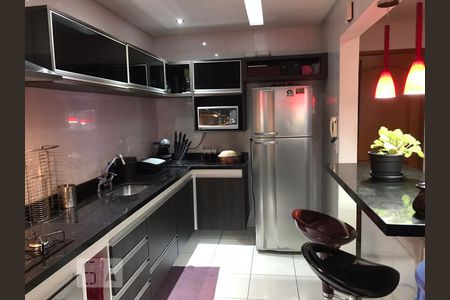 Cozinha de apartamento à venda com 1 quarto, 70m² em Nova Gerty, São Caetano do Sul