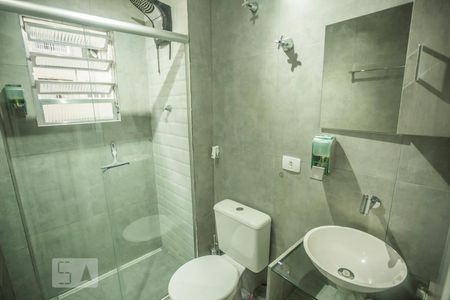 Banheiro de kitnet/studio à venda com 1 quarto, 25m² em Sé, São Paulo