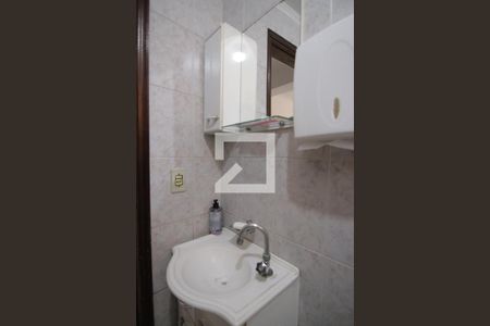 Casa à venda com 172m², 4 quartos e 2 vagasBanheiro