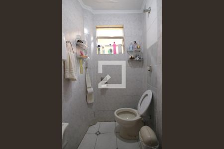 Casa à venda com 172m², 4 quartos e 2 vagasBanheiro