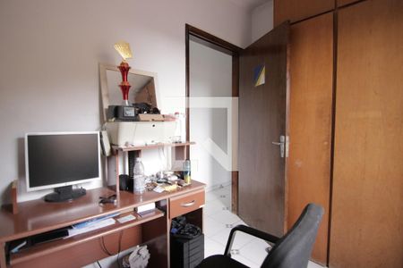 Casa à venda com 172m², 4 quartos e 2 vagasQuarto 3