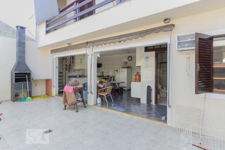 Casa à venda com 300m², 6 quartos e 8 vagasQuintal