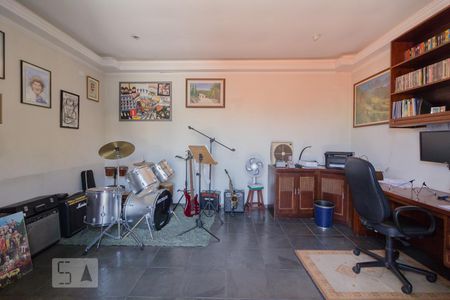 Casa à venda com 300m², 6 quartos e 8 vagasQuarto 06