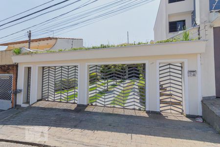 Casa à venda com 300m², 6 quartos e 8 vagasFachada