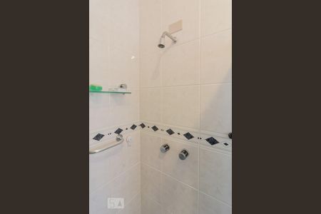 Casa à venda com 300m², 6 quartos e 8 vagasBanheiro