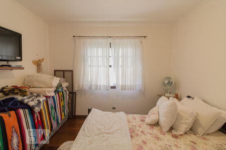 Casa à venda com 300m², 6 quartos e 8 vagasQuarto 01