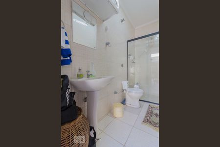 Casa à venda com 300m², 6 quartos e 8 vagasBanheiro 02