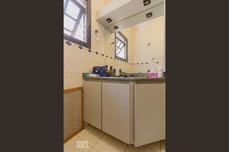 Casa à venda com 300m², 6 quartos e 8 vagasBanheiro