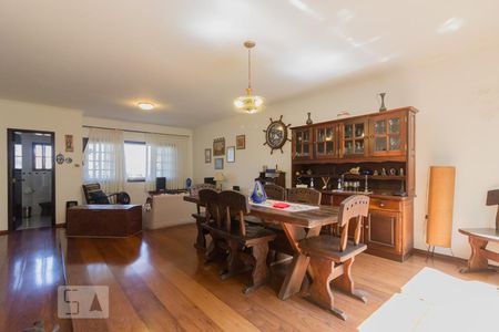 Sala de casa à venda com 6 quartos, 300m² em Campestre, Santo André