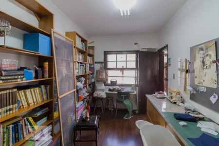 Casa à venda com 300m², 6 quartos e 8 vagasQuarto 04