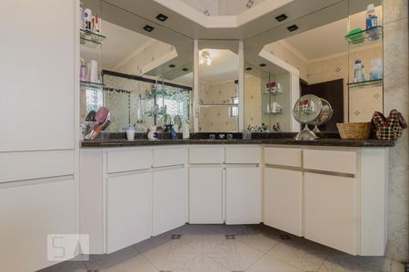 Casa à venda com 300m², 6 quartos e 8 vagasSuíte