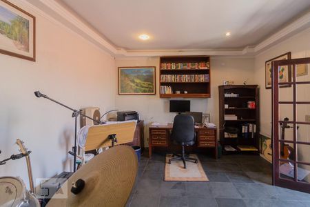 Casa à venda com 300m², 6 quartos e 8 vagasQuarto 06