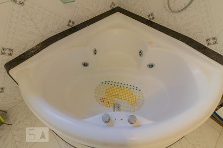 Casa à venda com 300m², 6 quartos e 8 vagasSuíte