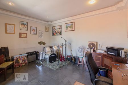 Casa à venda com 300m², 6 quartos e 8 vagasQuarto 06