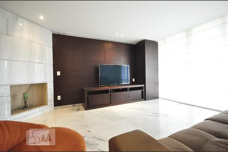 Sala de apartamento para alugar com 3 quartos, 137m² em Paraíso do Morumbi, São Paulo