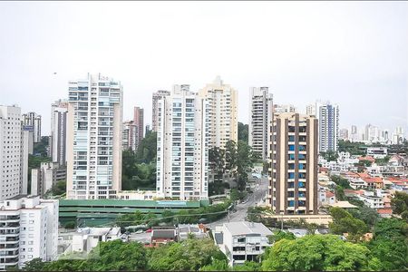 Vista da varanda de apartamento para alugar com 3 quartos, 137m² em Paraíso do Morumbi, São Paulo