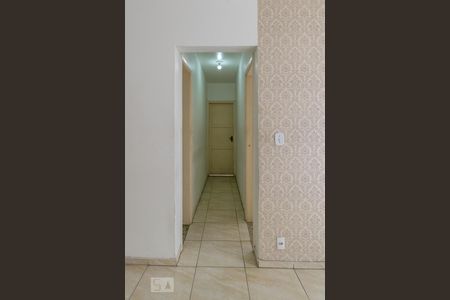 Corredor de apartamento para alugar com 2 quartos, 68m² em Olaria, Rio de Janeiro