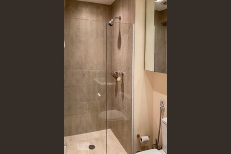 Apartamento para alugar com 107m², 2 quartos e 2 vagas Apartamento para alugar com 107m², 2 quartos e 2 vagasBanheiro da Suíte