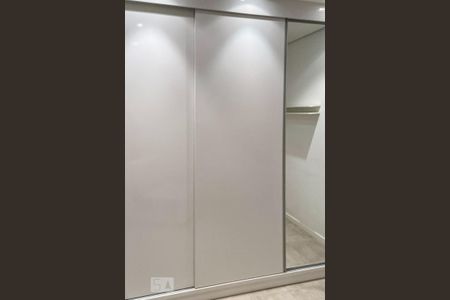 Apartamento para alugar com 107m², 2 quartos e 2 vagas Apartamento para alugar com 107m², 2 quartos e 2 vagasQuarto Simples