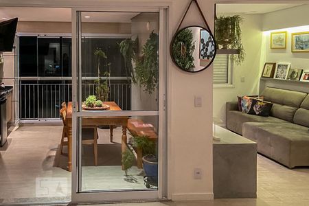 Apartamento para alugar com 107m², 2 quartos e 2 vagas Apartamento para alugar com 107m², 2 quartos e 2 vagasSala