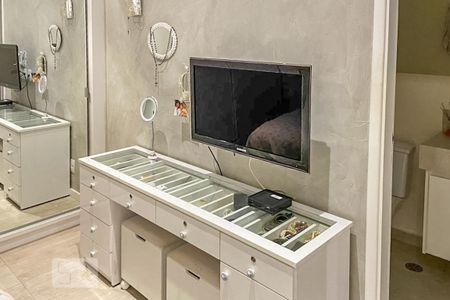 Apartamento para alugar com 107m², 2 quartos e 2 vagas Apartamento para alugar com 107m², 2 quartos e 2 vagasSuíte