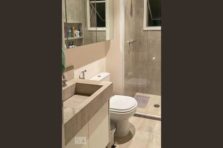 Apartamento para alugar com 107m², 2 quartos e 2 vagas Apartamento para alugar com 107m², 2 quartos e 2 vagasBanheiro do Corredor