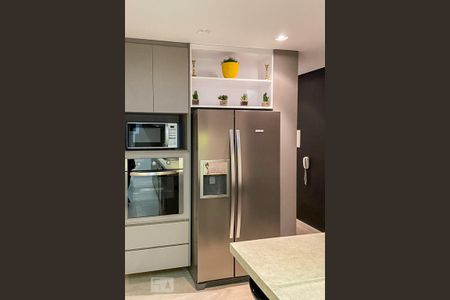 Apartamento para alugar com 107m², 2 quartos e 2 vagas Apartamento para alugar com 107m², 2 quartos e 2 vagasCozinha
