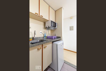 Cozinha de kitnet/studio para alugar com 1 quarto, 38m² em Moema, São Paulo