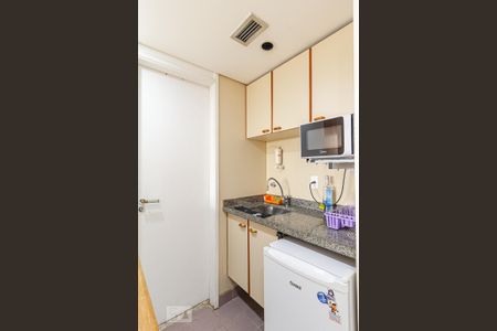 Cozinha de kitnet/studio para alugar com 1 quarto, 38m² em Moema, São Paulo