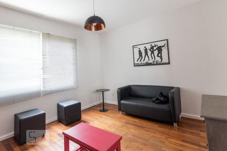 Sala de apartamento para alugar com 1 quarto, 41m² em Petrópolis, Porto Alegre