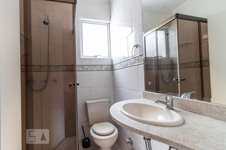Banheiro de apartamento para alugar com 1 quarto, 41m² em Petrópolis, Porto Alegre
