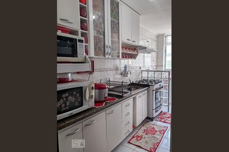 Cozinha de apartamento à venda com 2 quartos, 69m² em Jardim Cocaia, Guarulhos