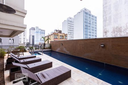 Studio à venda com 27m², 1 quarto e sem vagaPiscina