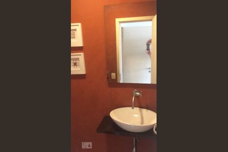 Apartamento para alugar com 125m², 3 quartos e 2 vagas Apartamento para alugar com 125m², 3 quartos e 2 vagasBanheiro de Serviço