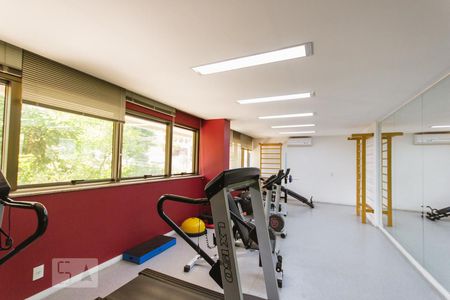 Apartamento à venda com 236m², 3 quartos e 2 vagasÁrea Comum - Academia