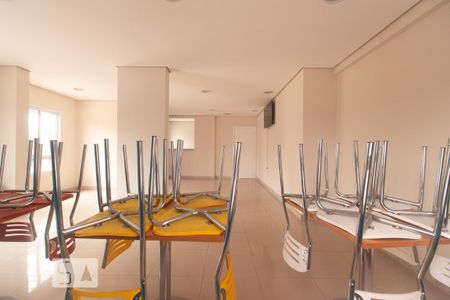 Apartamento para alugar com 53m², 2 quartos e 1 vaga Apartamento para alugar com 53m², 2 quartos e 1 vagaÁrea comum - Salão de festas
