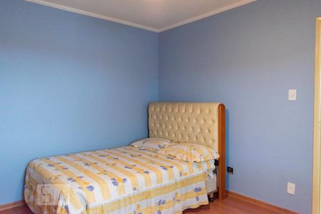 Suíte de casa à venda com 4 quartos, 198m² em Vila Firmiano Pinto, São Paulo