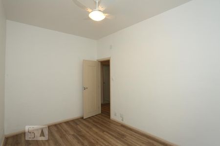 Apartamento para alugar com 111m², 3 quartos e sem vagaQuarto 2