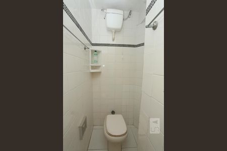 Apartamento para alugar com 111m², 3 quartos e sem vagaBanheiro de Serviço