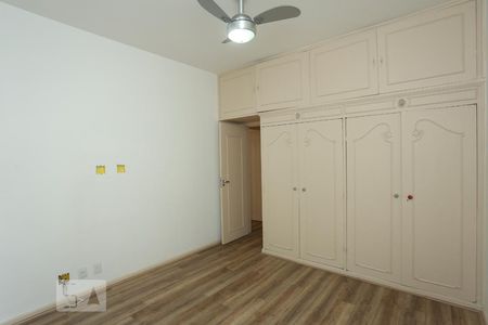 Quarto 1 de apartamento para alugar com 3 quartos, 111m² em Leme, Rio de Janeiro