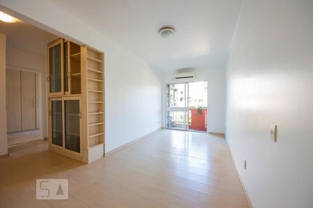 Sala  de apartamento para alugar com 2 quartos, 69m² em Boa Vista, Porto Alegre