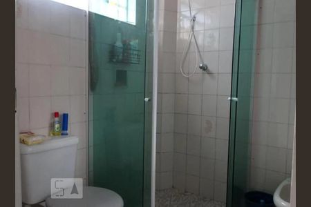 Casa à venda com 230m², 3 quartos e 4 vagasBanheiro da Suíte