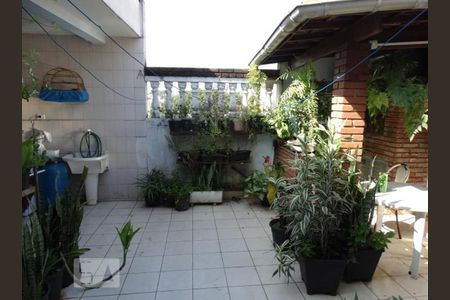 Casa à venda com 230m², 3 quartos e 4 vagasÁrea Externa