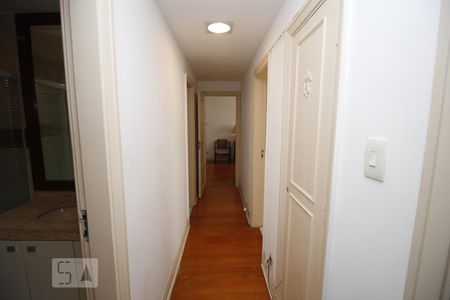 Apartamento à venda com 91m², 2 quartos e sem vagaCorredor