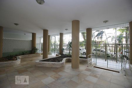 Apartamento à venda com 91m², 2 quartos e sem vagaEntrada do prédio