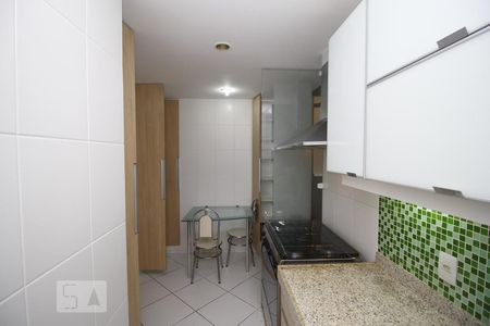 Apartamento à venda com 91m², 2 quartos e sem vagaCozinha