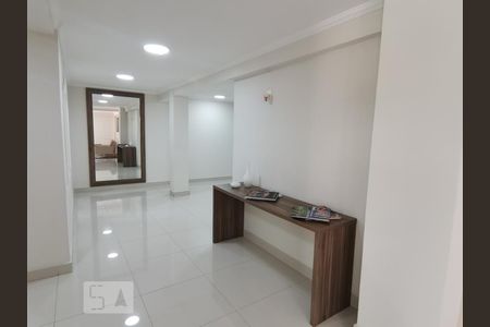 Apartamento à venda com 63m², 3 quartos e 1 vaga Apartamento à venda com 63m², 3 quartos e 1 vagaHall