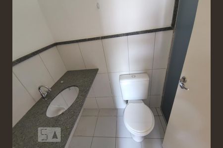Apartamento à venda com 63m², 3 quartos e 1 vaga Apartamento à venda com 63m², 3 quartos e 1 vagaDetalhe do Banheiro da Suite