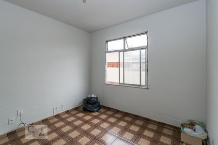 Sala de apartamento para alugar com 2 quartos, 65m² em Penha Circular, Rio de Janeiro