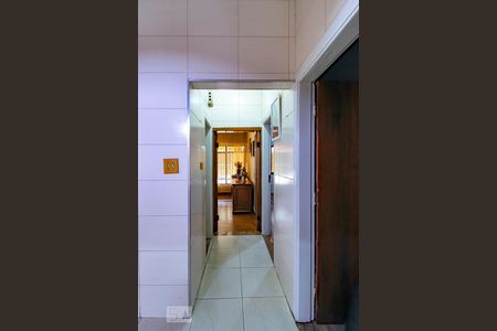 Corredor de apartamento à venda com 3 quartos, 140m² em Cidade Maia, Guarulhos